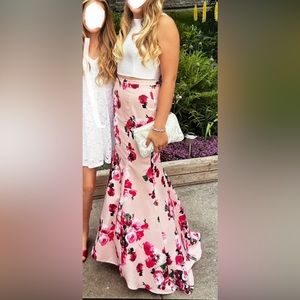Stunning 2 piece blush pink and white floral prom dress.